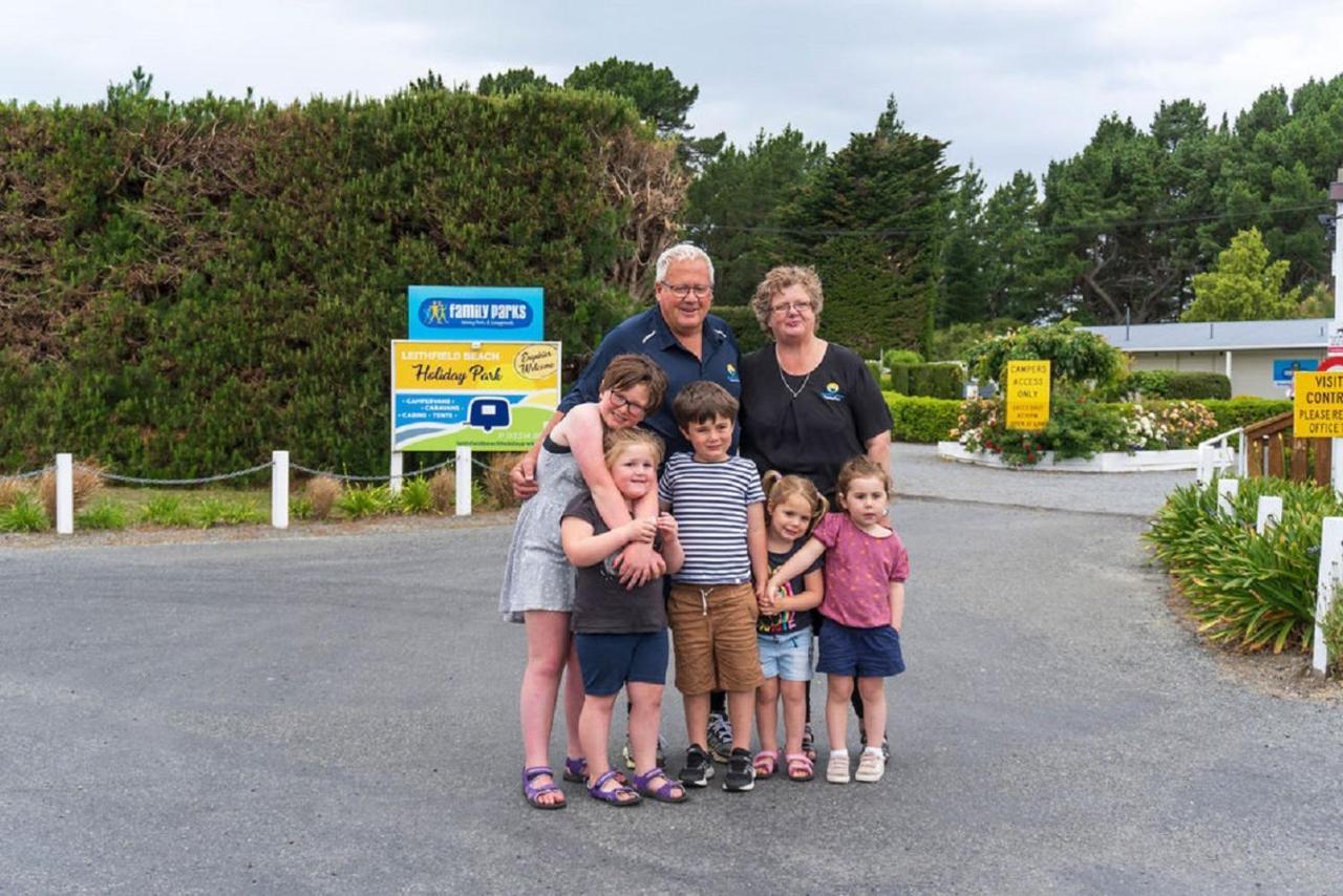 Leithfield Beach Holiday Park Экстерьер фото