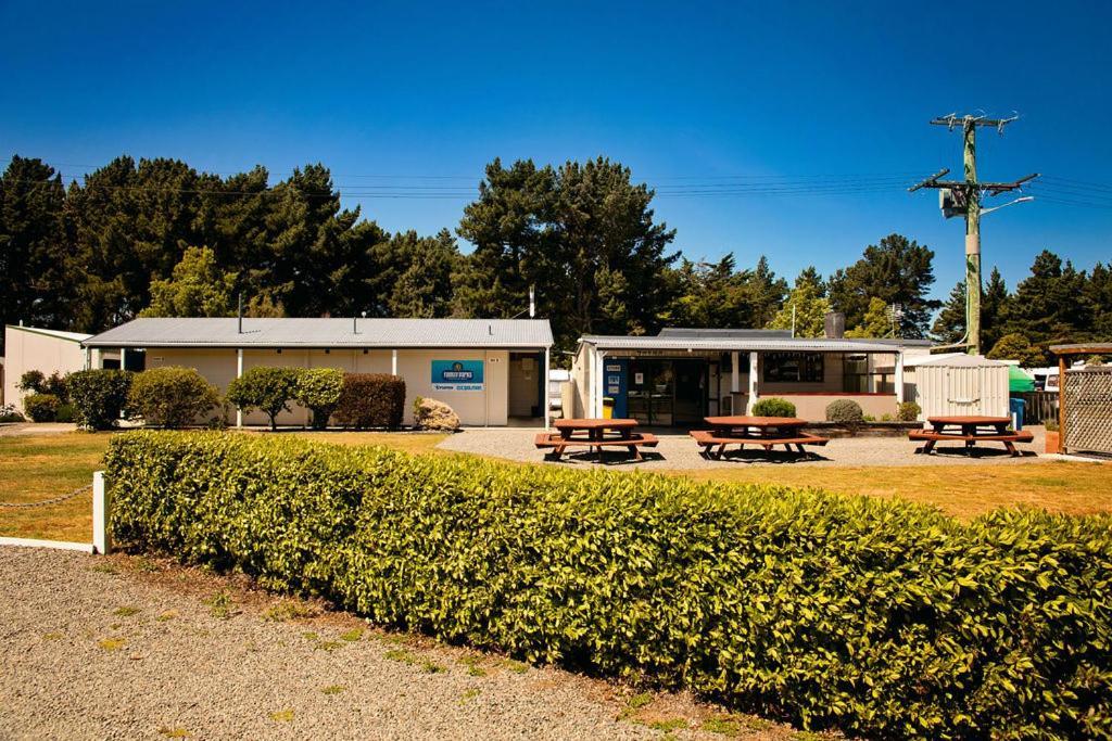 Leithfield Beach Holiday Park Экстерьер фото